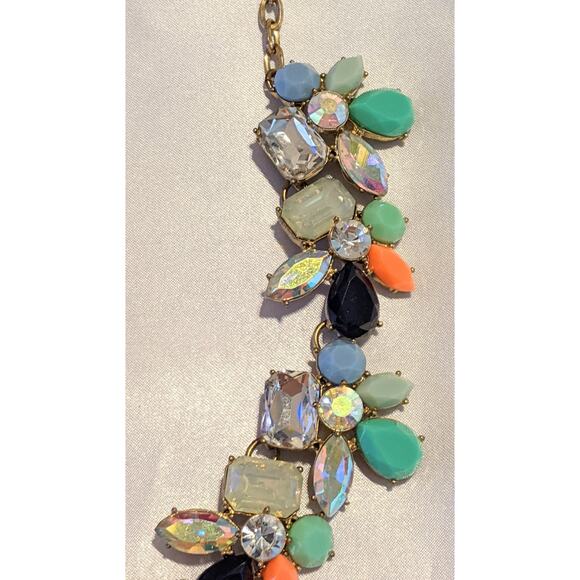 J.Crew Crystal Petal Party Statement Necklace 16"-19" Shimmery Floral STUNNING - Picture 6 of 13